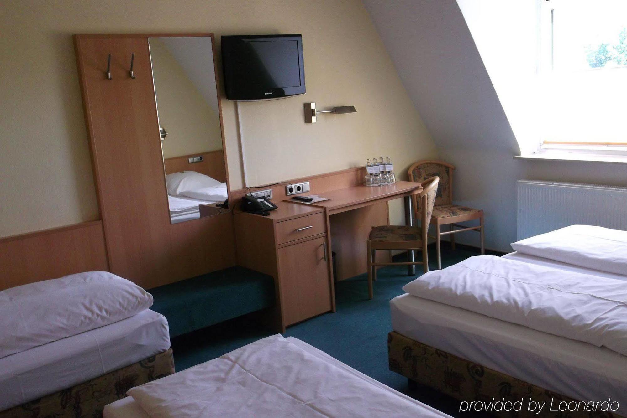Serways Hotel Reinhardshain Nord Grünberg 部屋 写真
